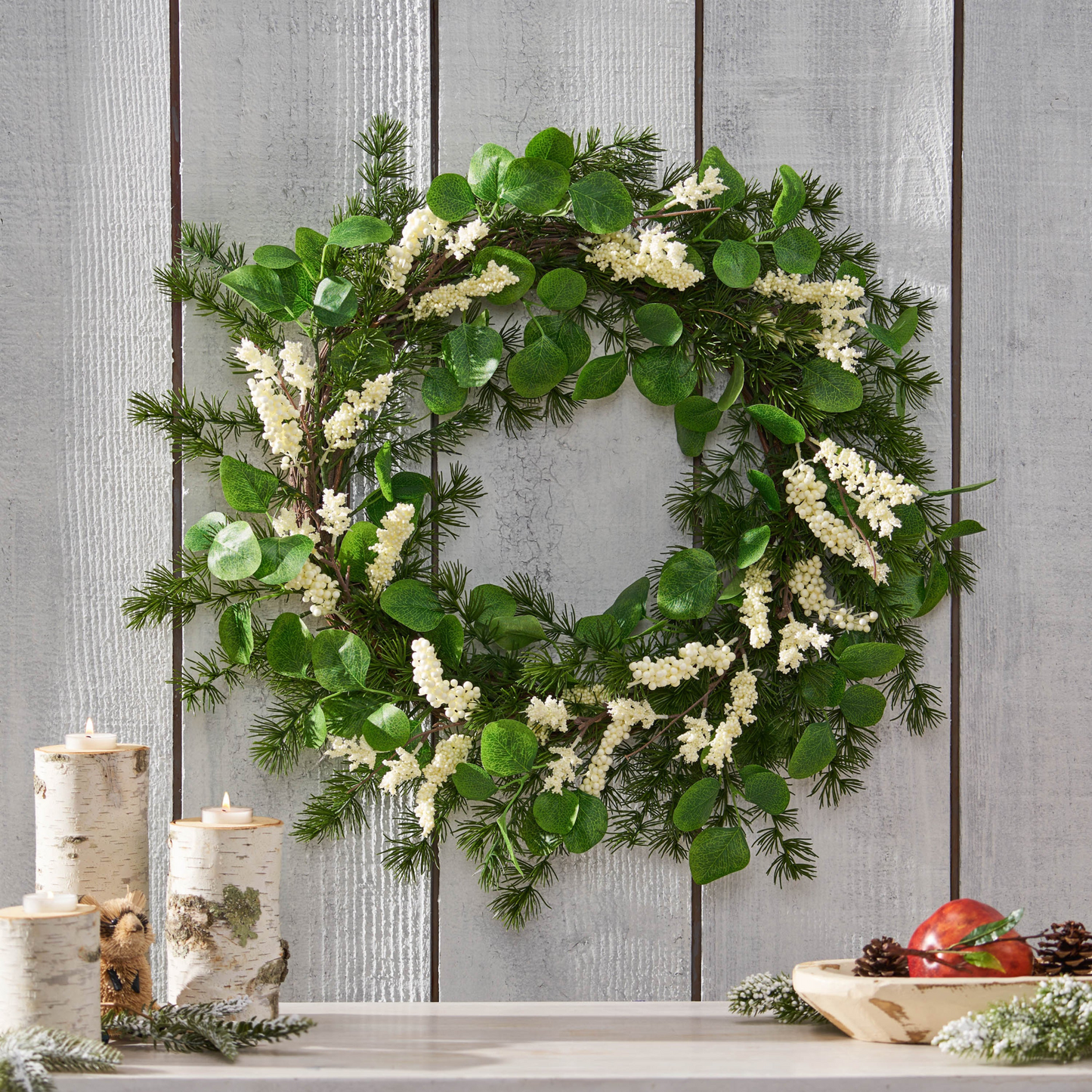 25.5" LEAVES/BERRY WREATH